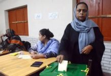 AJK polls: PML-N, PPP win one seat each in Muzaffarabad constituencies AJK polls: PML-N, PPP win one seat each in Muzaffarabad constituencies