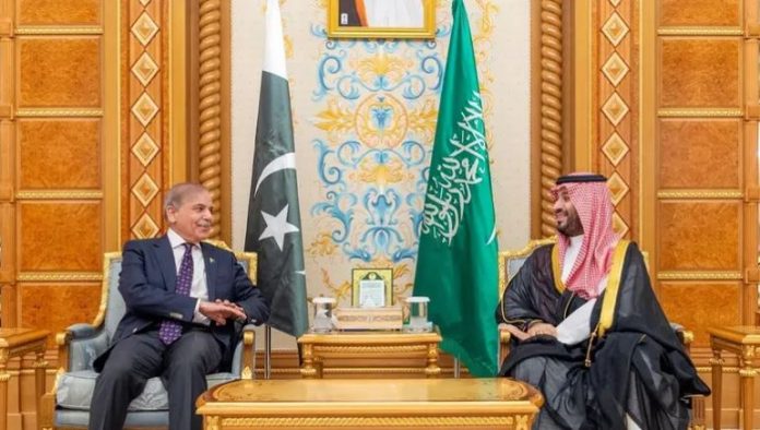 NEWS PM Shehbaz condemns Houthi attacks on Saudi Arabia in call with MBS