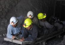 Coal mine collapses near Pastawana Top, trapping four workers inside Coal mine collapses near Pastawana Top, trapping four workers inside