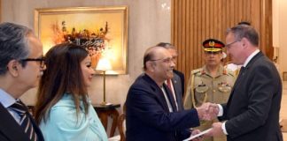 Ambassadors-designate of Norway, Azerbaijan and Switzerland present credentials to President Zardari Ambassadors-designate of Norway, Azerbaijan and Switzerland present credentials to President Zardari