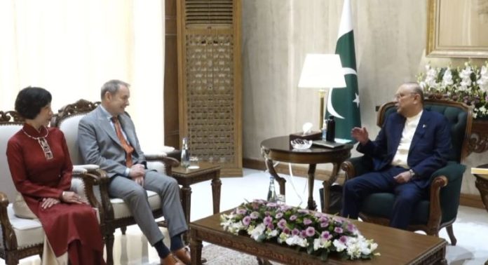 DNA 14-7 President receives credentials from French and Saudi envoys