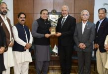 Ambassador Tirmizi calls for stronger Pakistan-Russia trade & investment ties Ambassador Tirmizi calls for stronger Pakistan-Russia trade & investment ties