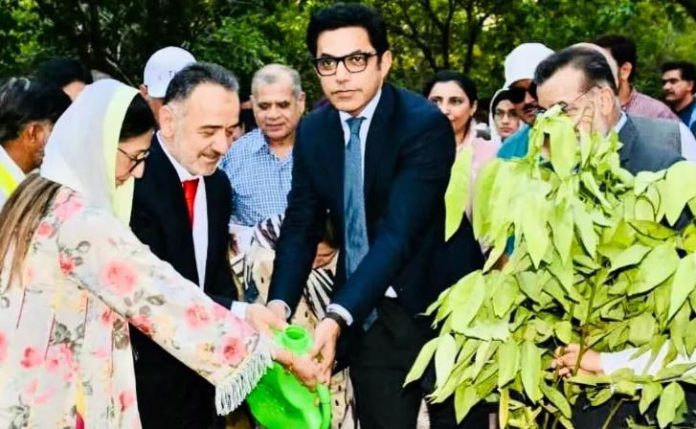 CDA’s Citywide Tree Plantation Drive Continues in Full Swing; Citizens Appreciate CDA’s Efforts