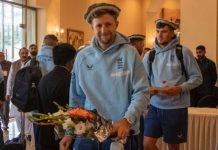 England arrive in Pakistan for ODI tri-series England arrive in Pakistan for ODI tri-series