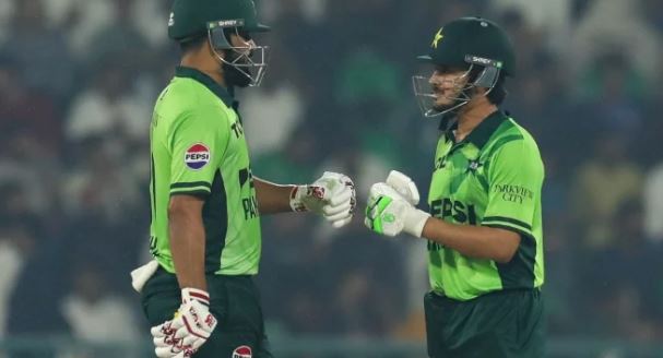 NEWS Ton-up Fakhar, fifties from Minhas, Baig guide Pakistan to tri-series glory