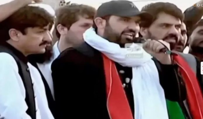 'We are not yes-men': CM Afridi launches PTI long march to Islamabad from Lakki Marwat